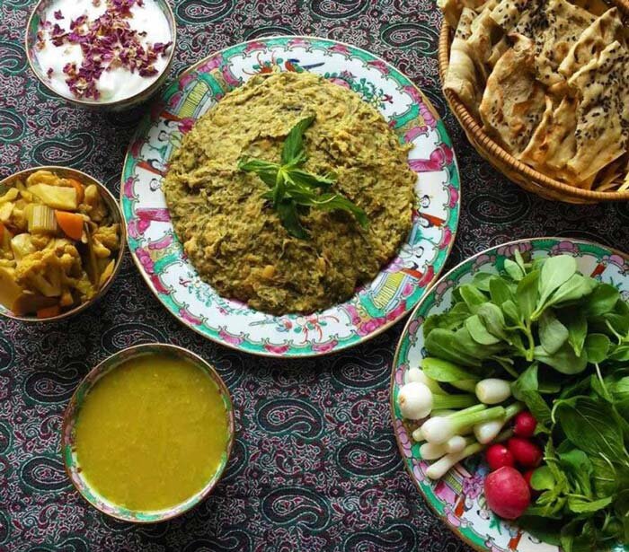 طرز تهیه ماش و قمری اصفهانی + آموزش، خواص، طبع و سبزی غذای سنتی اصفهان