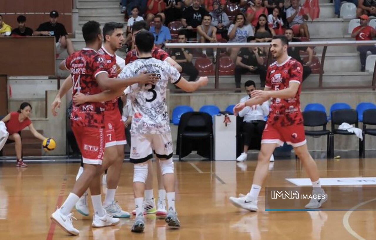 پیروزی آلانیا اسپور در سوپرلیگ والیبال ترکیه با درخشش بردیا سعادت