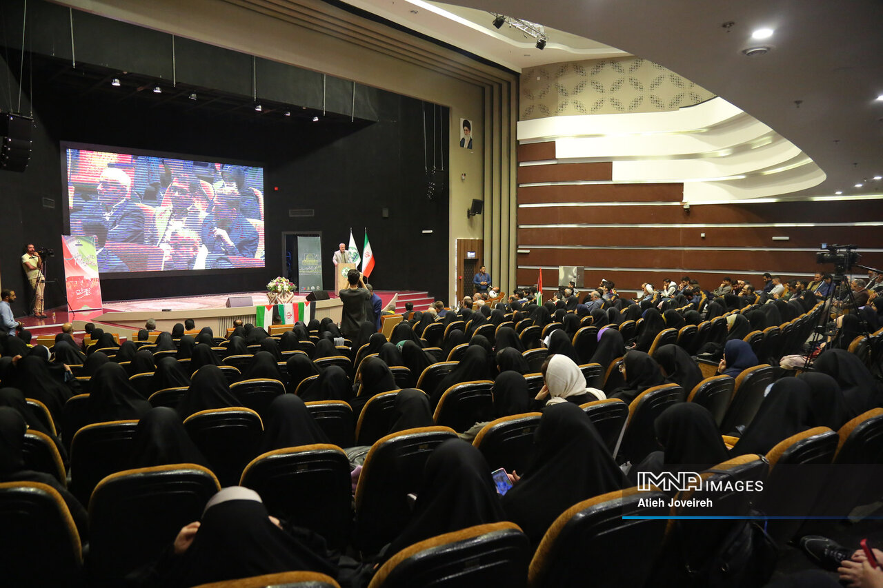 همایش دانشجویی مفتاح الفرج در اصفهان