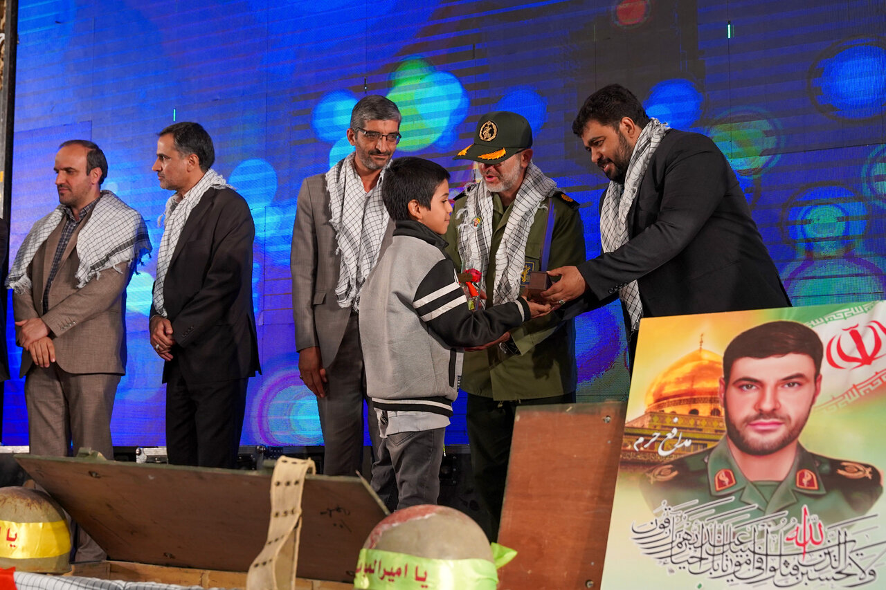 «همراه شقایقها» به یاد دانشآموزان شهید