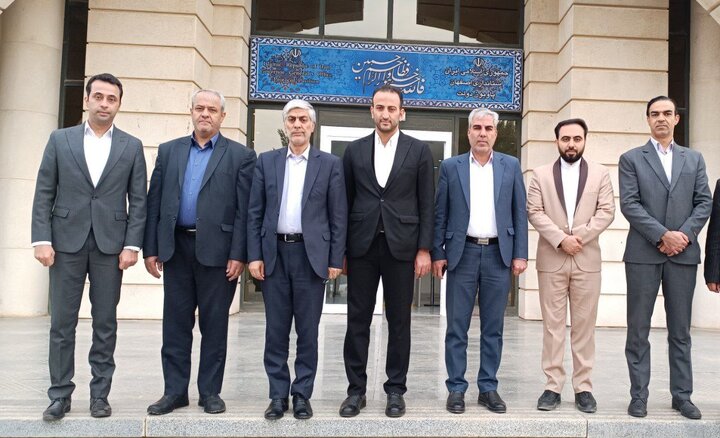 استقبال از وزیر ورزش و جوانان در اصفهان + عکس
