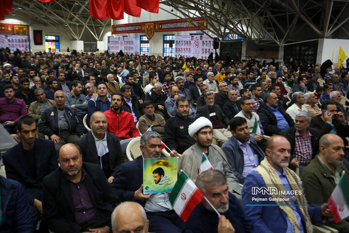 رئیس بنیاد شهید و امور ایثارگران از مردم اصفهان تقدیر کرد