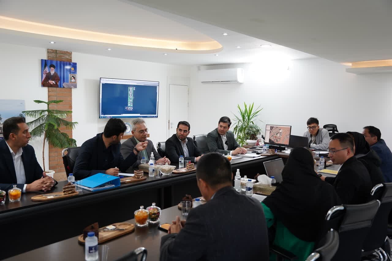 حضور کارشناسان بین‌المللی برای توسعه ابربازی‌های تفریحی در اصفهان
