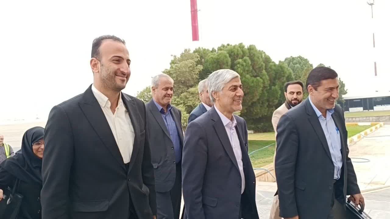 استقبال از وزیر ورزش و جوانان در اصفهان + عکس