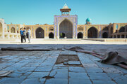 مسجد جامع همدان در حال تخریب است