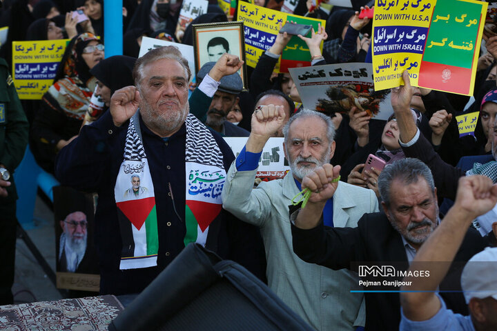 Iranians Rally in Solidarity with Gaza, Condemn Israeli Attacks