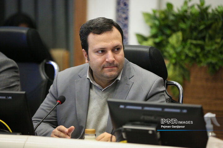 مصطفی نباتی نژاد رئیس مرکز پژوهش های شورای اسلامی شهر 