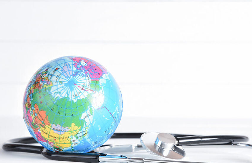 محافظی همیشگی در سفر به کانادا!