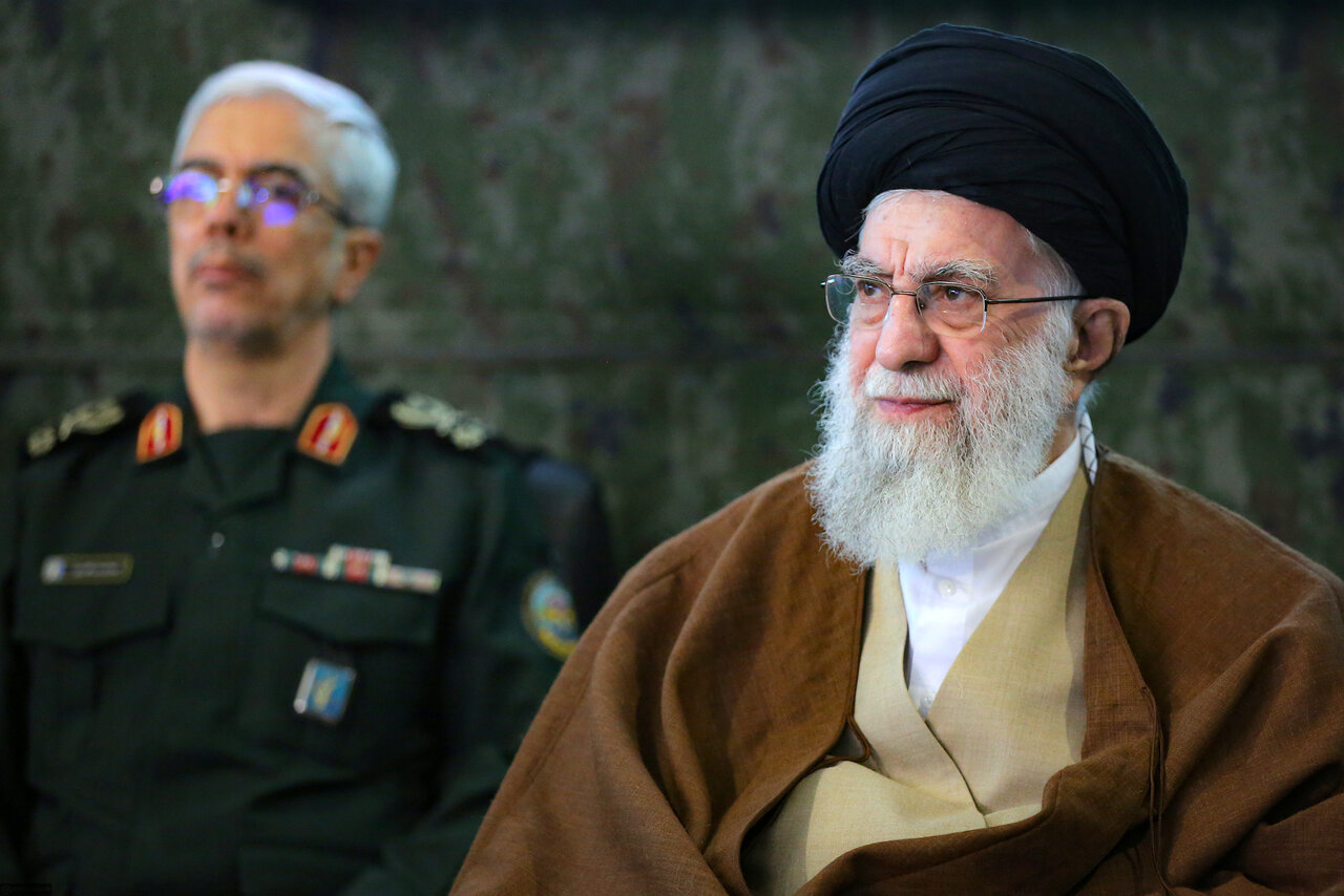 باید شریان حیاتی رژیم صهیونیستی قطع شود