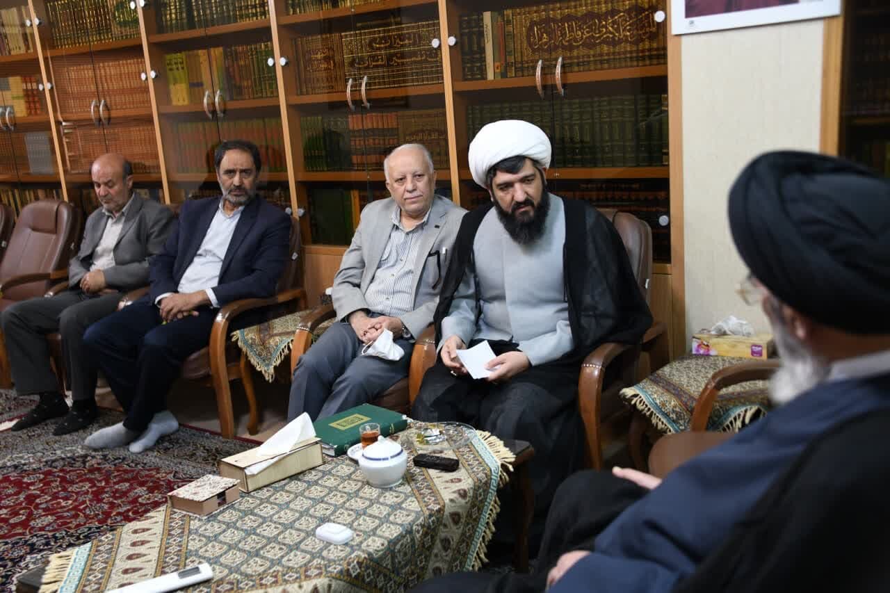 خبرنگار به شرط رعایت صداقت و انصاف تحولآفرین است