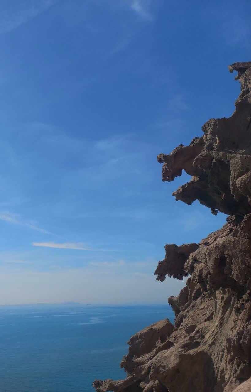 سفری به «هرمز»؛ سرزمین خاکهای سرخ