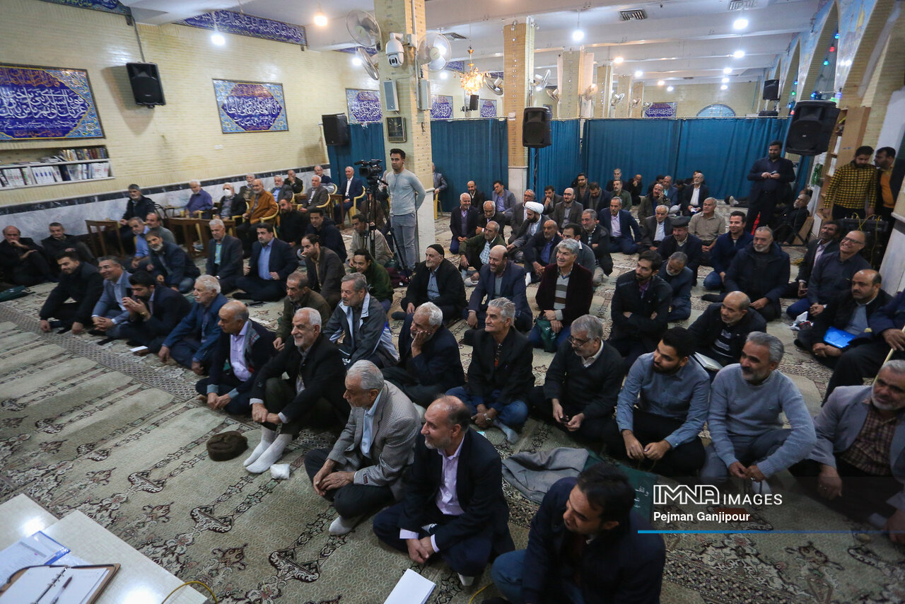 گپوگفت ۳ ساعته آقای شهردار با اهالی هشتبهشت