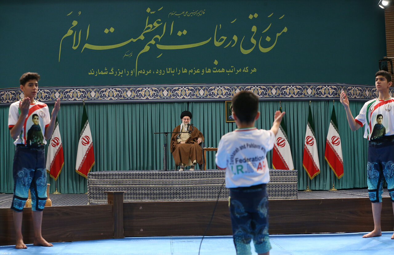 از گود زورخانه تا ضرب مرشد در حسینیه امام خمینی (ره)