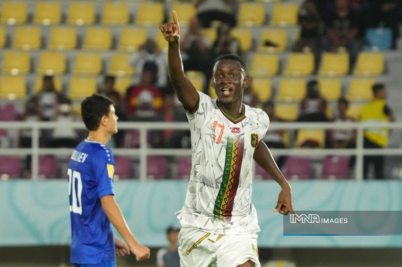 ۸ تیم برتر جامجهانی فوتبال نوجوانان آماده نبرد برای صعود به نیمهنهایی