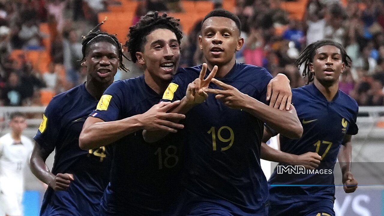 ۸ تیم برتر جامجهانی فوتبال نوجوانان آماده نبرد برای صعود به نیمهنهایی