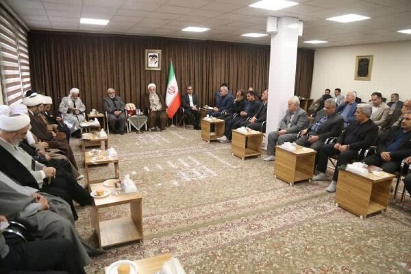 ضرورت ترویج فرهنگ پرداخت زکات در جامعه / نوآوری در عملکرد شوراهای زکات صورت بگیرد