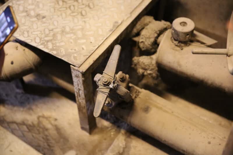 نصف جهان در محاصره دود