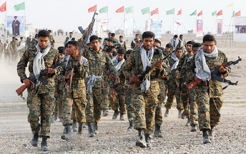 از لباس های خونی تا چکمههایگِلی