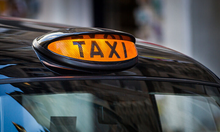 بهبود دسترسی به تاکسی در بریتانیا