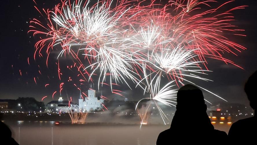 چرا شهرداری‌های هلند جشن‌های سال نو را ممنوع کردند