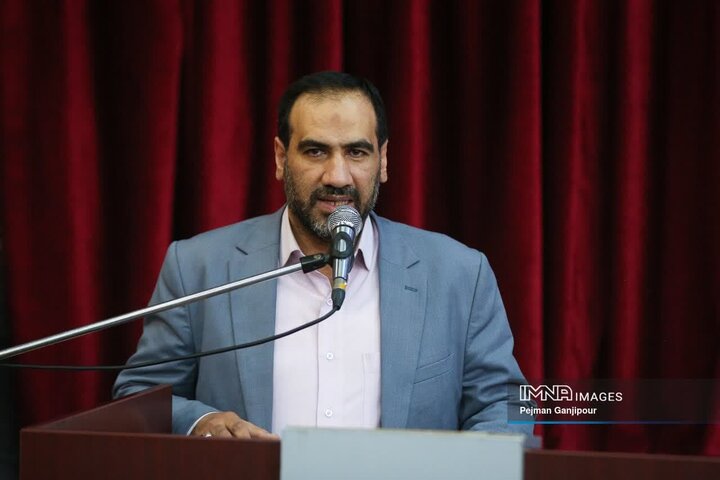 بهکارگیری فناوریهای نوین در برنامههای فرهنگی منطقه ۷ شهرداری اصفهان بهکارگیری فناوریهای نوین در برنامههای فرهنگی منطقه ۷ شهرداری اصفهان