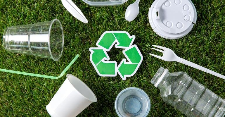 پیشرفت اقتصاد سبز و دایره‌ای دبی تا ۲۰۳۰/ تحول فرآیند بازیافت پلاستیک با فناوری آنزیم