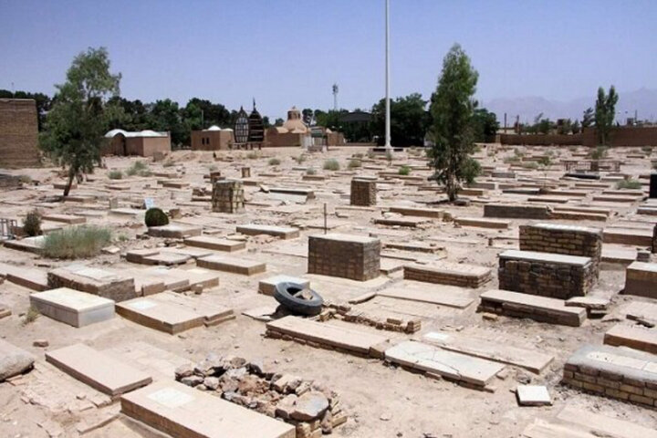 بهسازی قبرستان جوی هرهر یزد در دستور کار قرار دارد