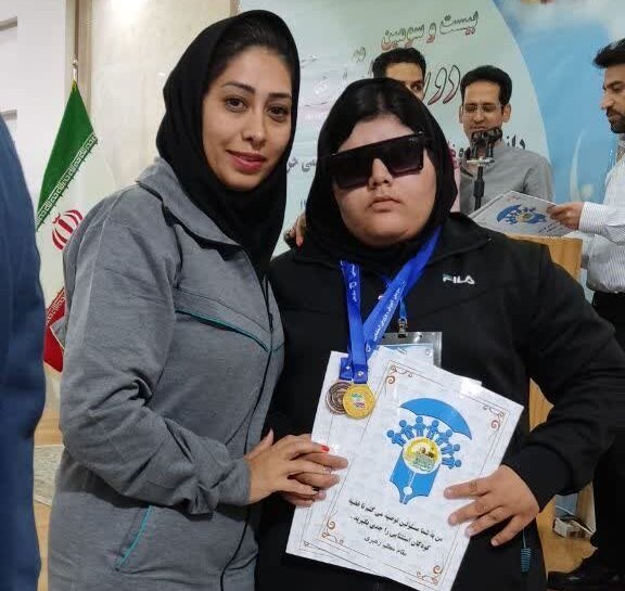 روایت مادر و دختری؛ پشتیبان چون کوه، استوار چون آهن / یک قدم مانده تا قهرمانی «مبینا»