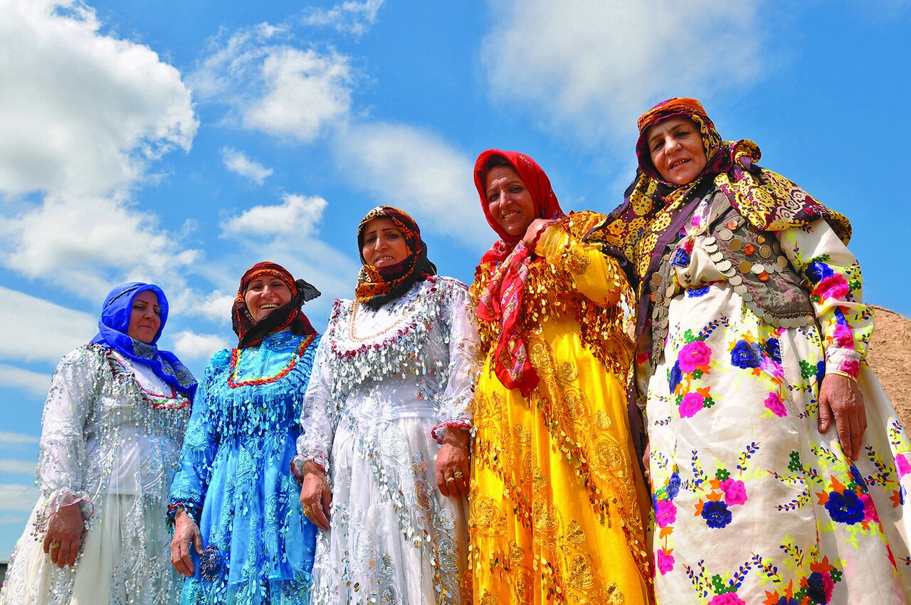 فارس؛ رنگین‌کمان عشایری کشور