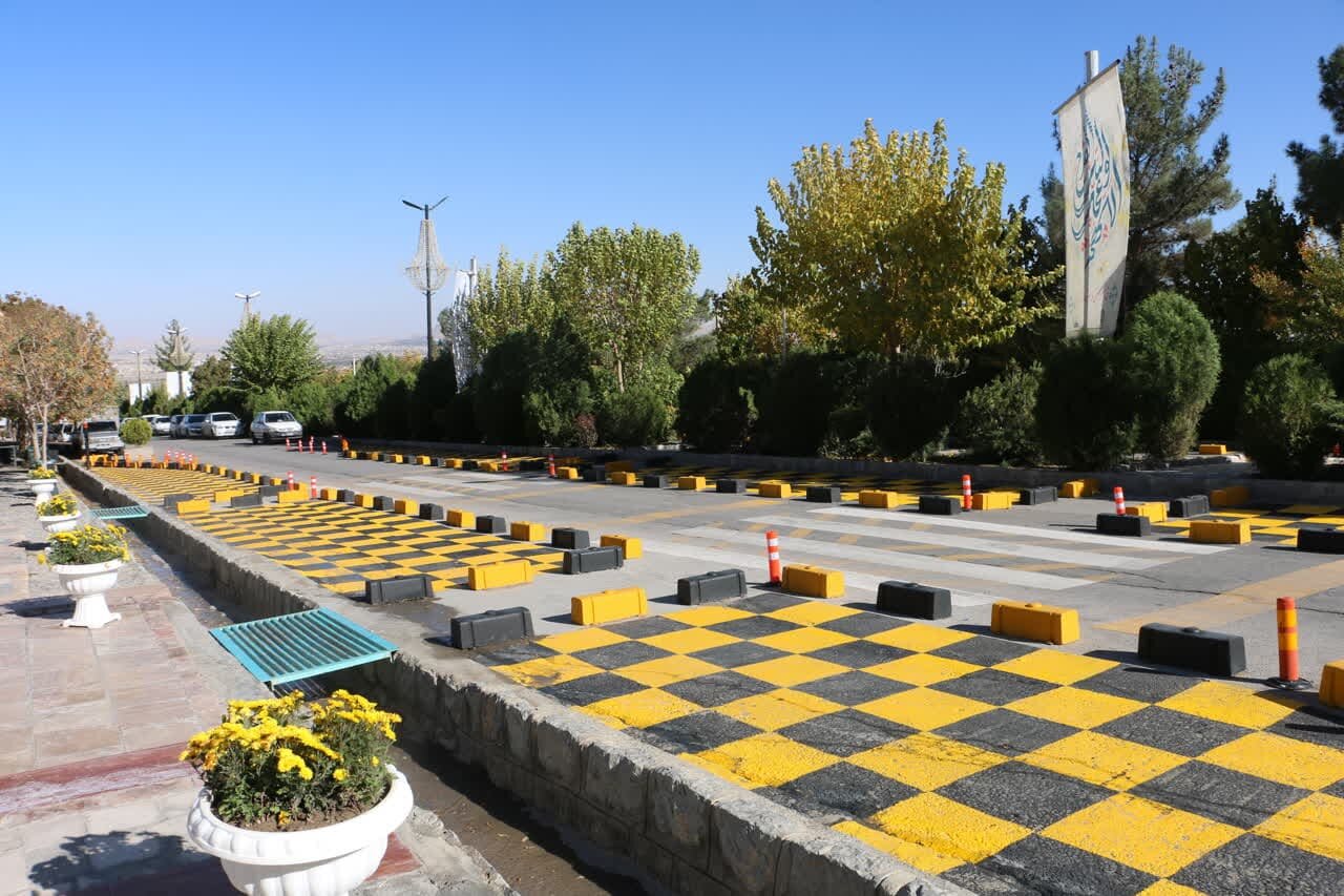 ایمنسازی ترافیکی و افزایش ظرفیت پارکینگ مجتمع گردشگری صفه انجام شد