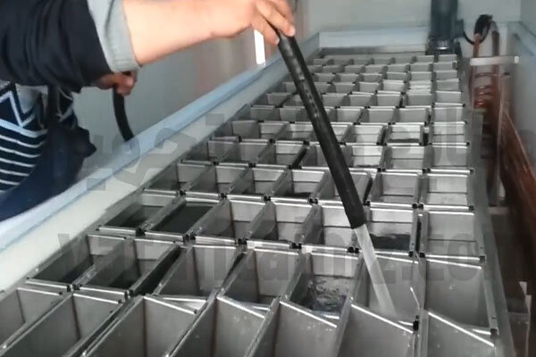 راهنمای خرید یخساز قالبی صنعتی