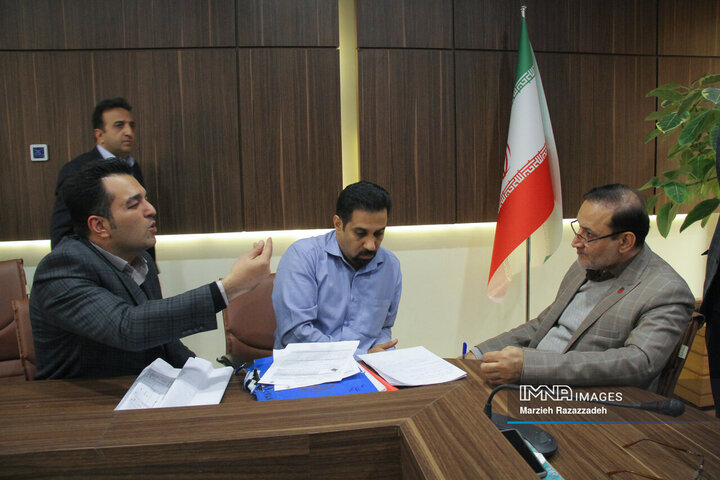 کمیته نظارتی شورای شهر اصفهان در منطقه 12