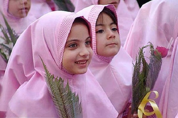 «روز بدون کیف و کتاب» در مدارس ابتدایی کرمان برگزار می‌شود