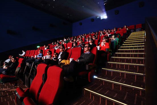 انتقال بی‌واسطه فرهنگ با سینما / اکران بین‌المللی فیلم‌ها نباید به جشنواره‌ها محدود شود