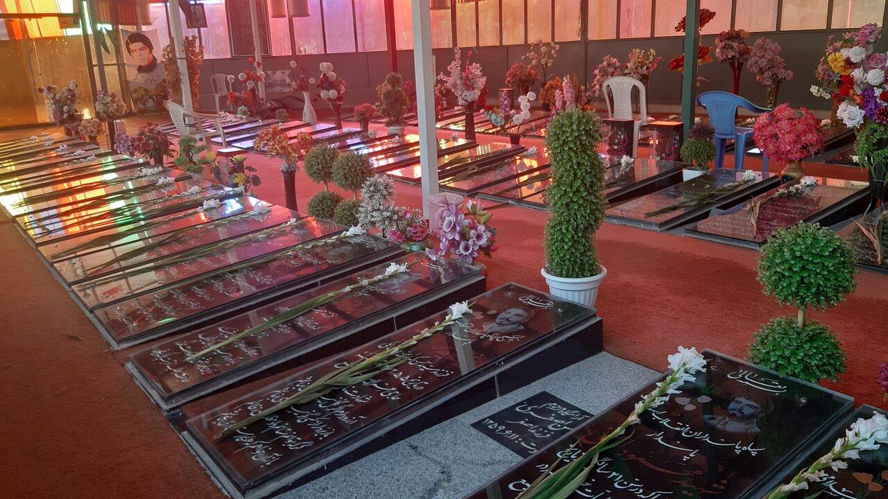 یادمان سفیران عشق در سهآباد اصفهان