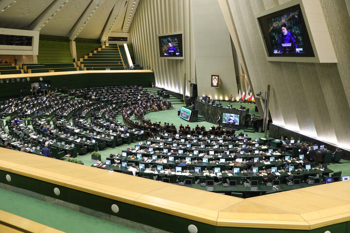 مخالفت مجلس با کلیات لایحه بودجه ۱۴۰۳ کل کشور