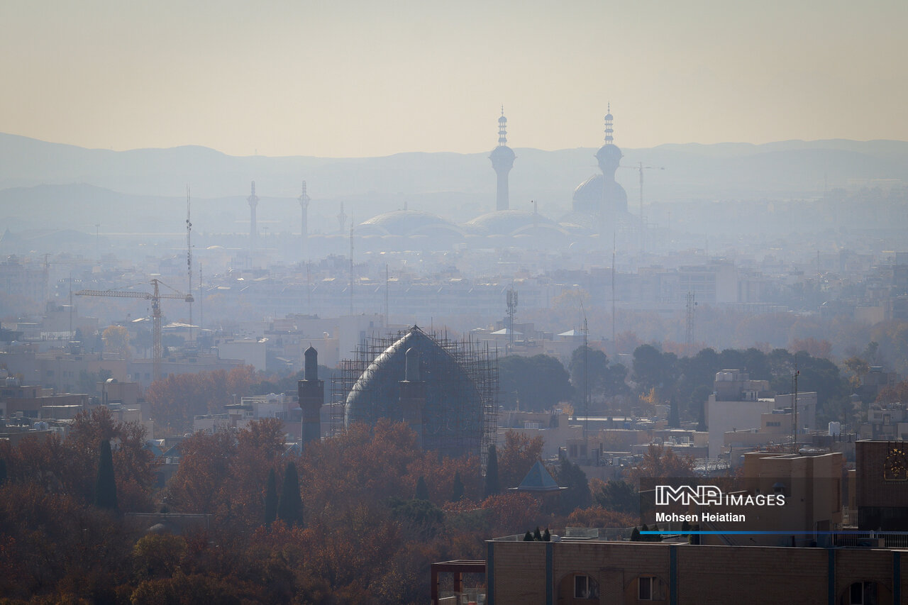 Haze blankets Isfahan again as air quality worsens