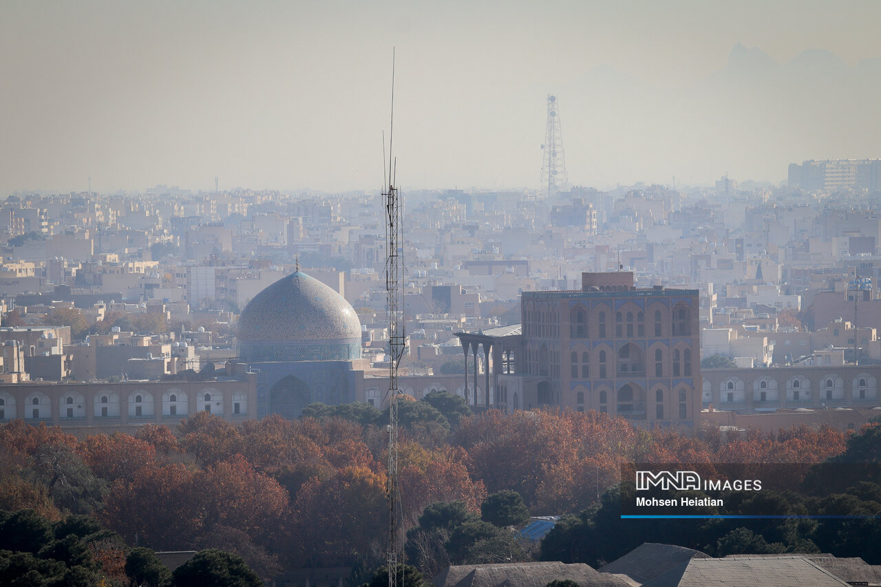 رسالت اجتماعی صنایع بزرگ اصفهان حمایت از طرح‌های کاهش آلودگی هوا است