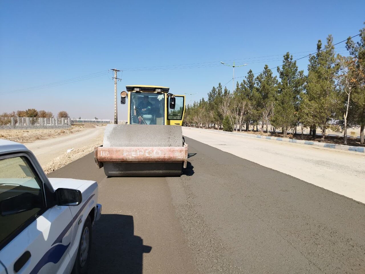 اجرای لایه روسازی اساس تثبیت شده با سیمان برای نخستینبار در اصفهان