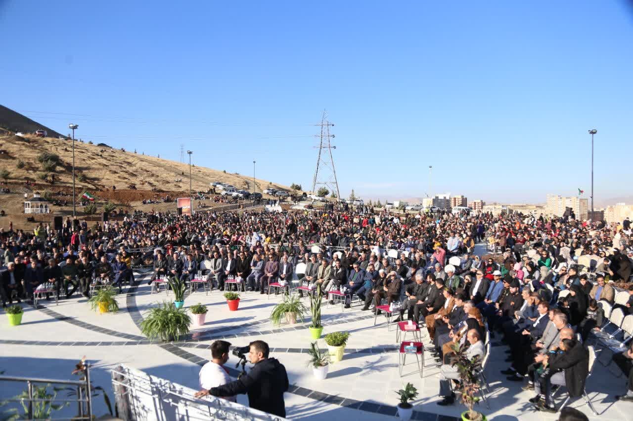 جشن بزرگ موسیقی در پارک روجیار سنندج برگزار شد