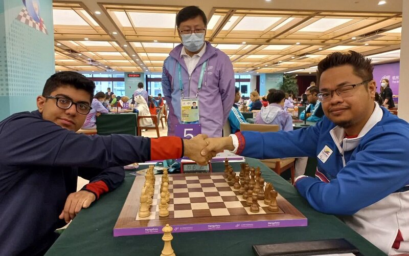 فراتر از حقمان نمیخواهیم