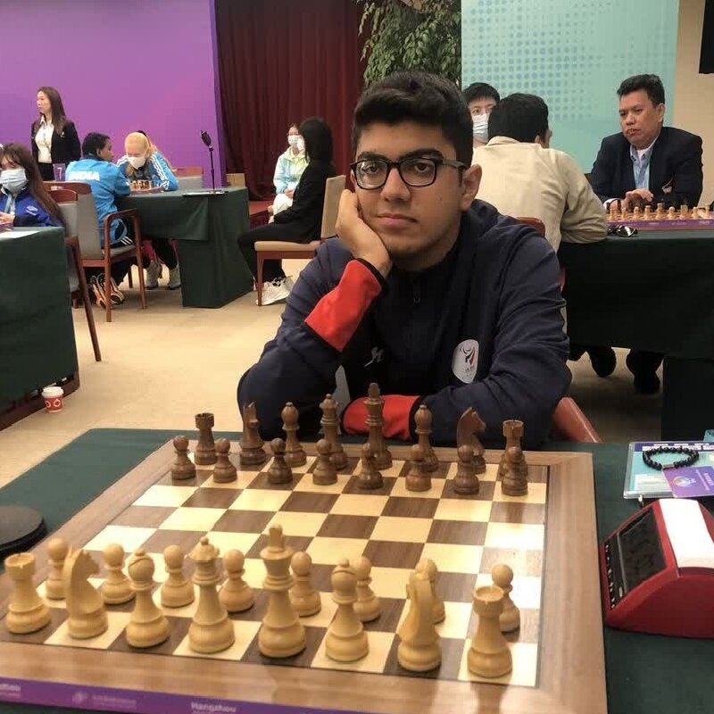 فراتر از حقمان نمیخواهیم