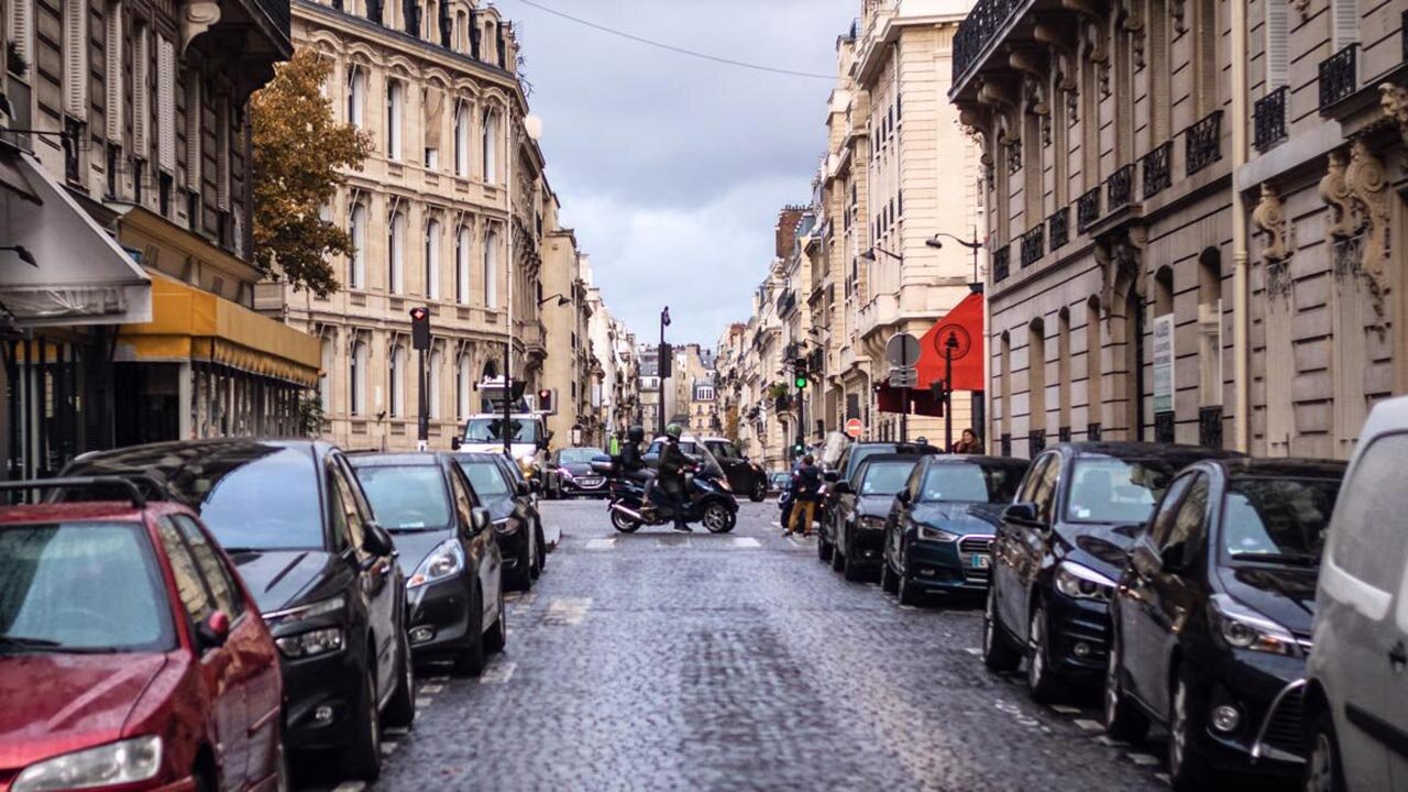تلاش پاریس برای حذف خودروهای شاسی بلند