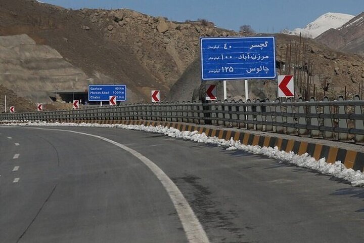 وضعیت راه‌های کشور؛ محور چالوس و آزادراه تهران همچنان بسته است