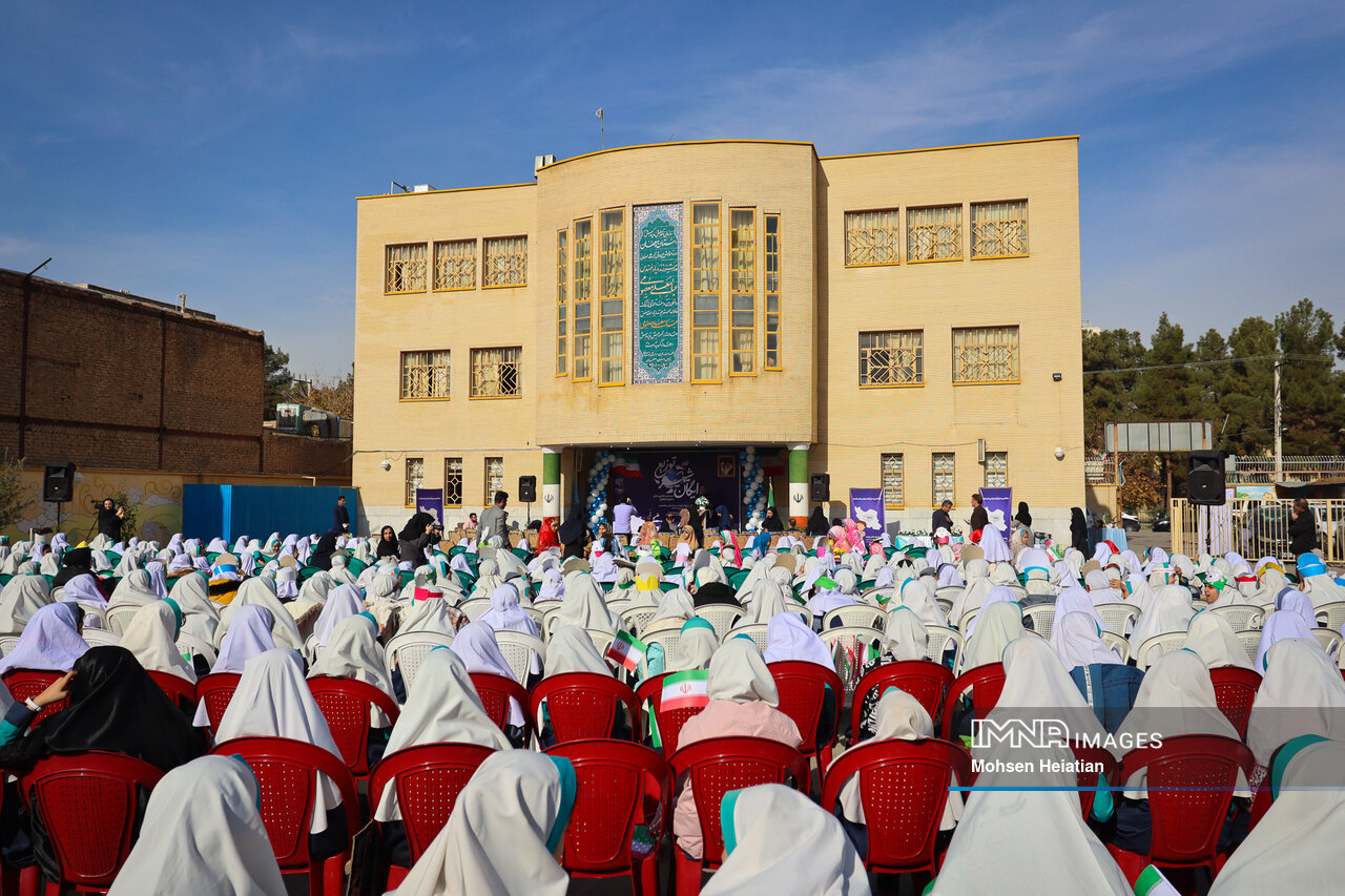 تحول در خدمترسانی با انقلاب اسلامی/ شاخصهایی که صدها برابر شده است