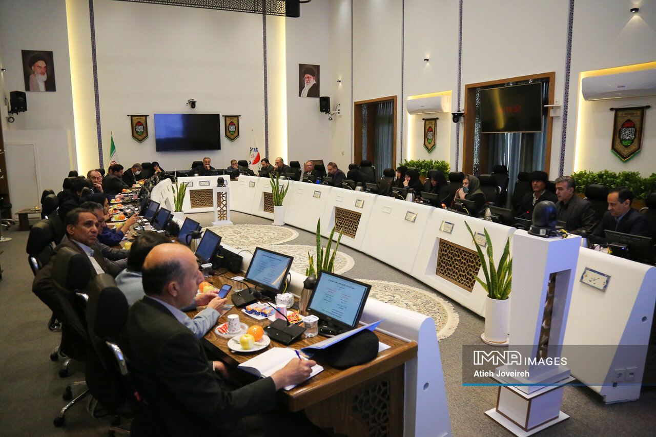 جلسه هم اندیشی کاهش آلودگی هوای اصفهان