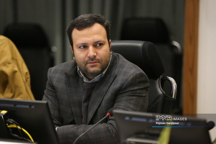 مسئولان وزارت نفت تصمیماتی بگیرند که وضعیت زیست‌پذیری اصفهان وخیم‌تر نشود