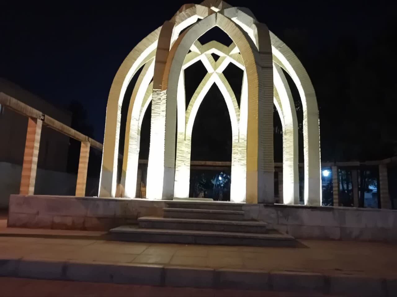 نورپردازی مقبره ابودردا در منطقه ۹ اصفهان انجام شد