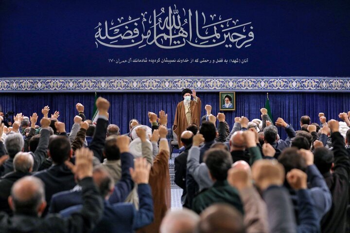 Ayatollah Khamenei Highlights Importance of Preserving Martyrs' Memory