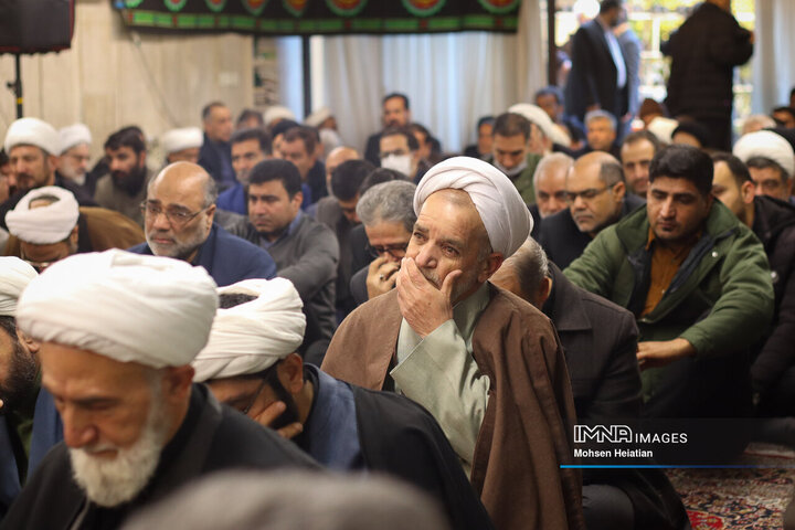 مجلس عزای حضرت فاطمه زهرا(س) در دفتر نماینده ولی فقیه در استان اصفهان